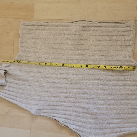 American Eagle crop top Sweater - Picture 4 of 5